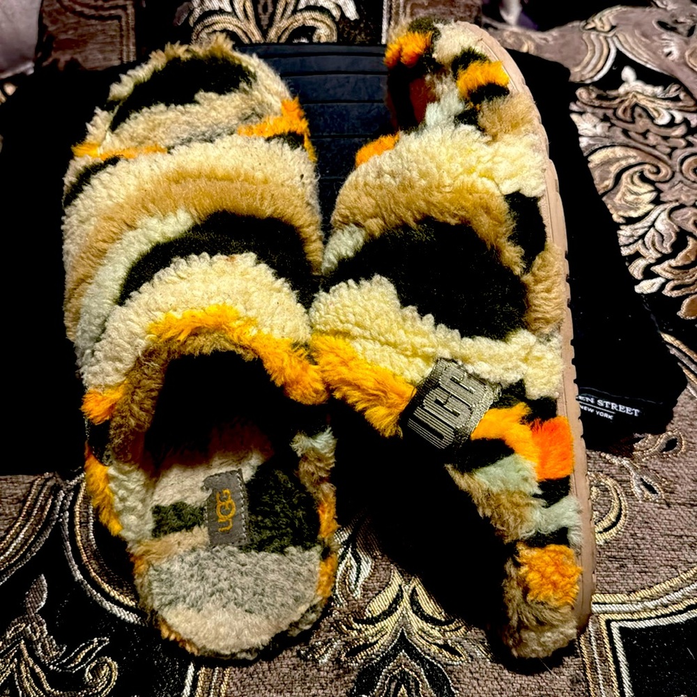 Rare Camouflage Ugg Fuzzy Women Slippers